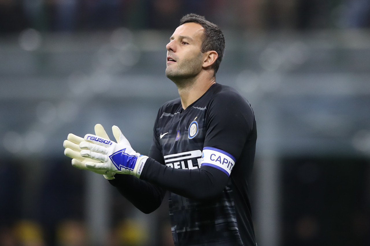 意媒：米兰希望魔笛能帮助推动卢宁加盟，皇马估价2500万欧（意媒：米兰盼魔笛出面促成卢宁加盟，皇马要价2500万欧）