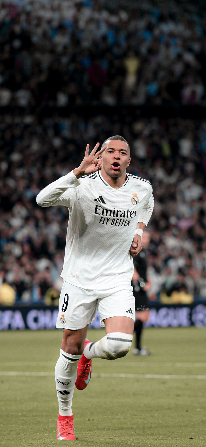 德媒：孔帕尼给所有没有国家队比赛任务的球员放了一周假（德媒：孔帕尼为无国家队比赛任务球员安排一周假期）