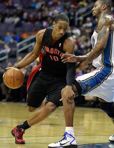 深入了解沙特？太阳报：萨拉赫和亨德森在伦敦秘密会面（太阳报：萨拉赫与亨德森伦敦密会，或为摸底沙特）