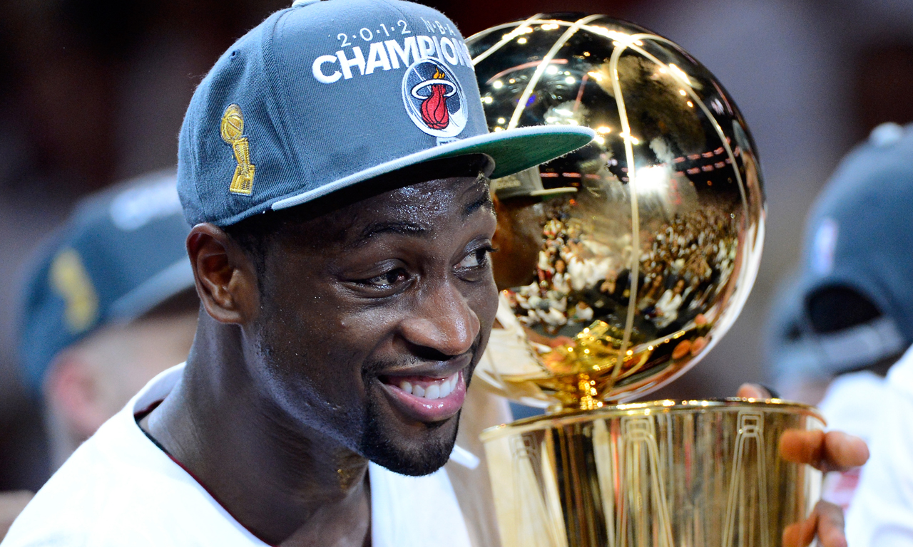 贝纳蒂亚：除了德布劳内，夏窗我们还联系过韦斯利-福法纳（贝纳蒂亚：今夏除德布劳内外，我们也与韦斯利-福法纳接触过）