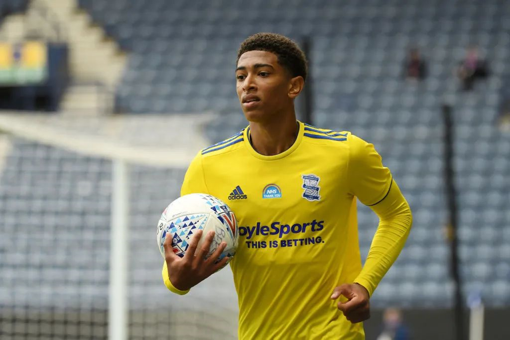 扬科维奇：我和邵佳一很早就认识，他兼具中欧足球特质（扬科维奇：早与邵佳一相识，他兼备中欧足球特点）