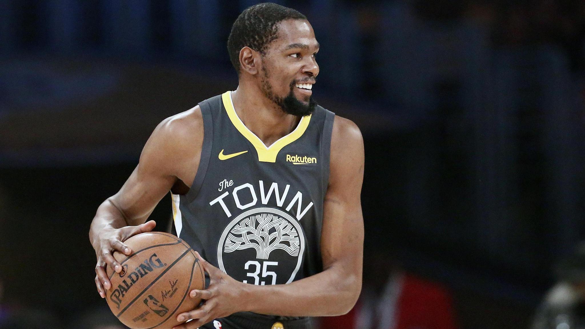 希腊媒：曼联与皇马已经报价奥林匹亚科斯18岁中场穆扎基蒂斯（希腊媒体称曼联与皇马已就奥林匹亚科斯18岁中场穆扎基蒂斯提出报价）