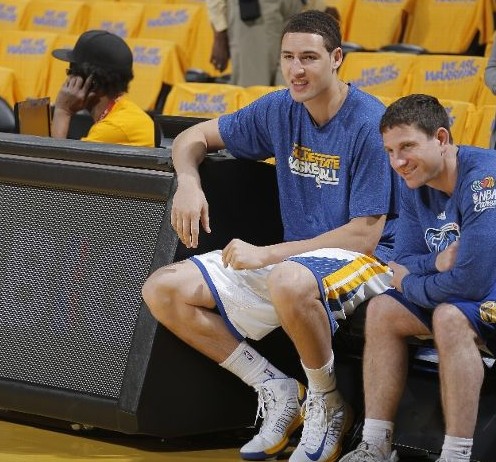 袁心玥回重庆休养！伤病太严重，能否继续为中国女排效力？（袁心玥回渝休整：伤情不容乐观，能否继续为中国女排出战？）