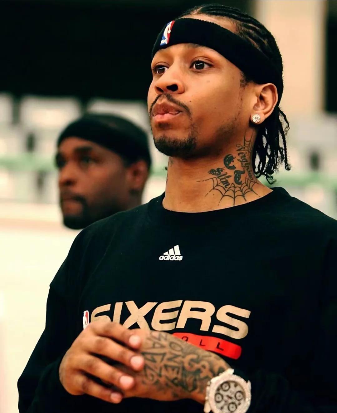 真正意义上的倒钩之王。很多其他球员所谓的倒钩其实...（真正的倒钩之王：别再把那些动作当倒钩）