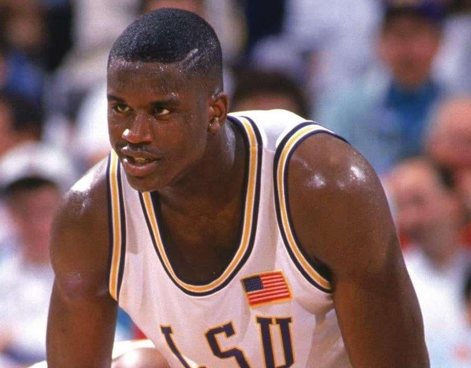 卡恩谈诺伊尔失误：这是很正常的，其实可以进行适当轮换（卡恩评诺伊尔失误：很正常，建议适度轮换）