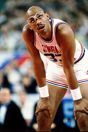 官方：明夏世界杯上下半场中段有强制补水时间，每次3分钟（FIFA官宣：明夏世界杯每半场中段设3分钟强制补水暂停）