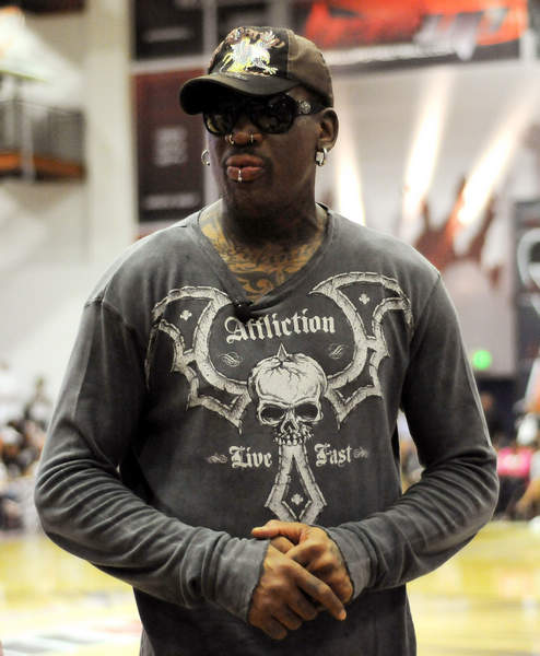 NBA交易市场最新动态：骑士完成引援,（骑士完成补强，NBA交易市场传来新动向）