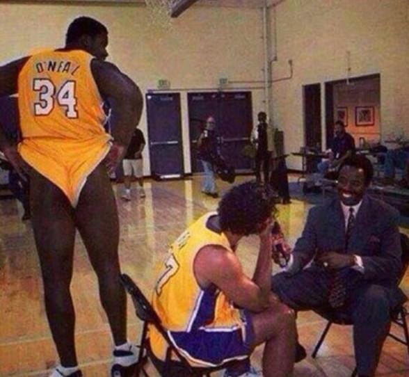 波媒：什琴斯尼在加盟巴萨前考虑参加波兰第七级别联赛（波兰媒体：什琴斯尼转投巴萨前曾考虑出战波兰第七级别联赛）