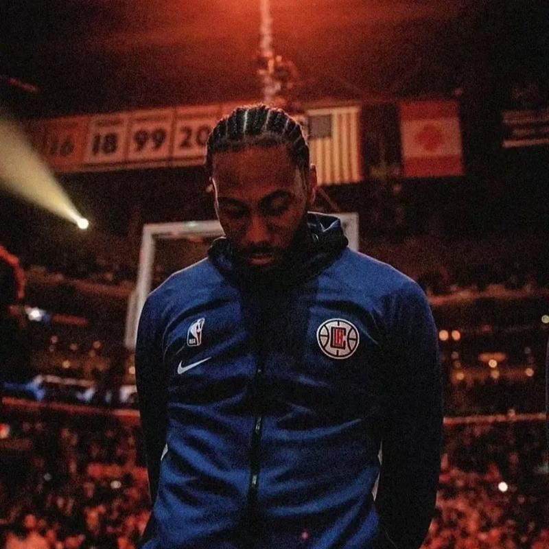 阿布拉汗总结2025：谢谢这一年的滚烫，谢谢所有“我们”（阿布拉汗2025年终盘点：致敬这一年的炽热，感谢所有的我们）