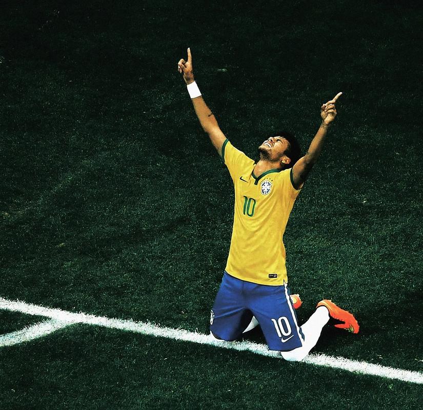 英超赛程提醒：曼城对阵利物浦,（英超焦点战预告：曼城迎战利物浦）