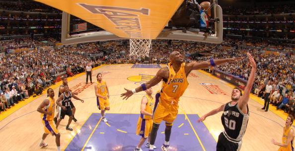 距执教1000胜仅差1场，卡莱尔：我现在不想讨论这个话题（距执教千胜只差一场，卡莱尔：暂不谈论此事）