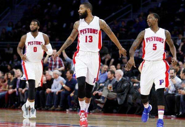 劳塔罗：齐沃拥抱我的次数比我老婆抱我的次数都多（劳塔罗笑言：齐沃抱我的次数比老婆还多）