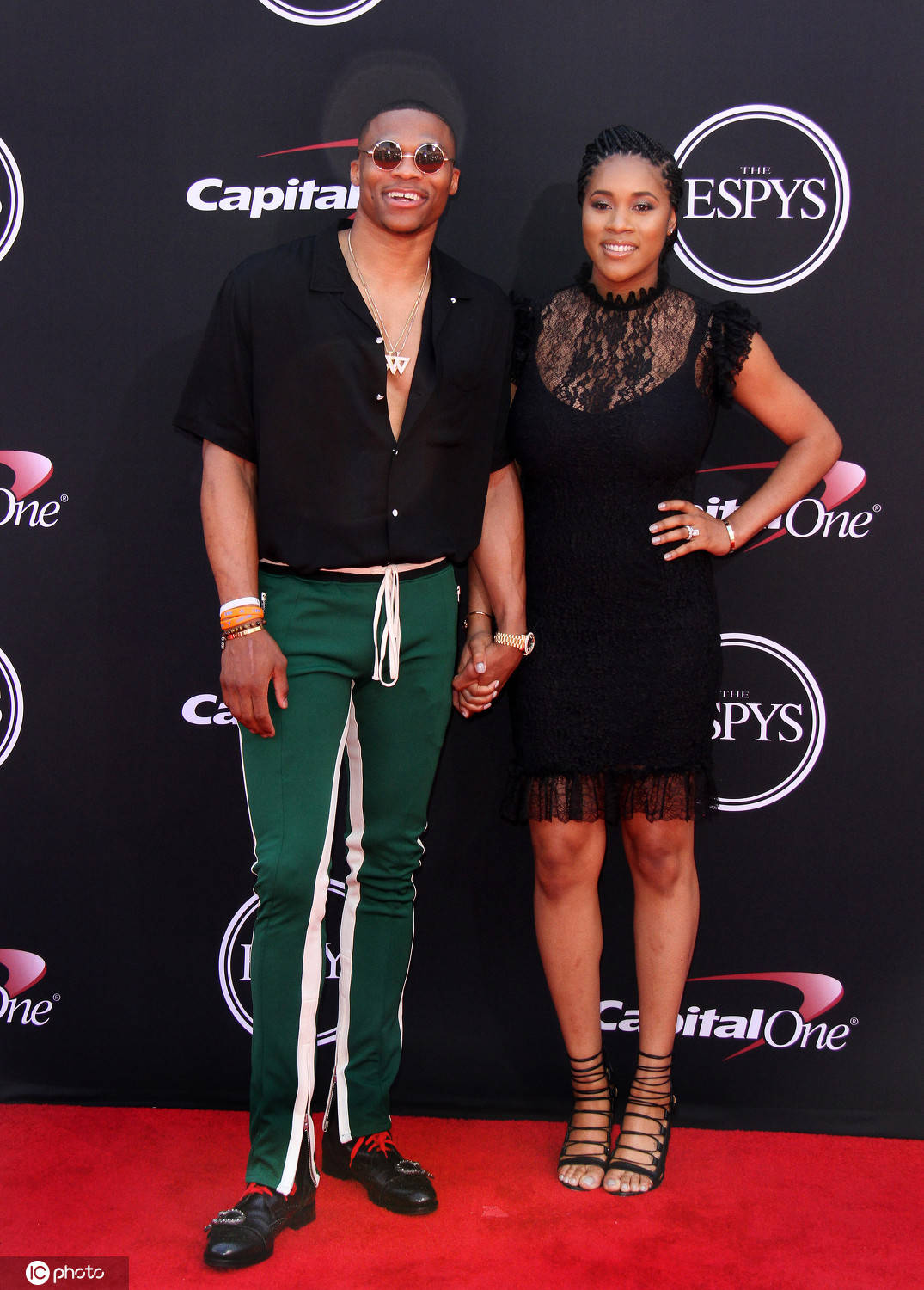 药厂近20场欧战小组赛／联赛阶段仅3败，若赢曼城将获欧冠50胜（药厂欧战小组／联赛阶段近20战仅3负，若击败曼城即达欧冠50胜）