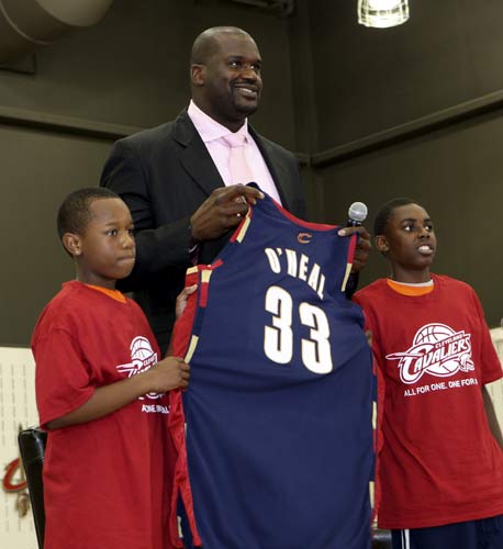 ⚽️2025年度中超最佳评选他来啦！鏖战一年，十...（⚽️2025中超年度最佳评选开启！鏖战一载，荣耀时刻到来）