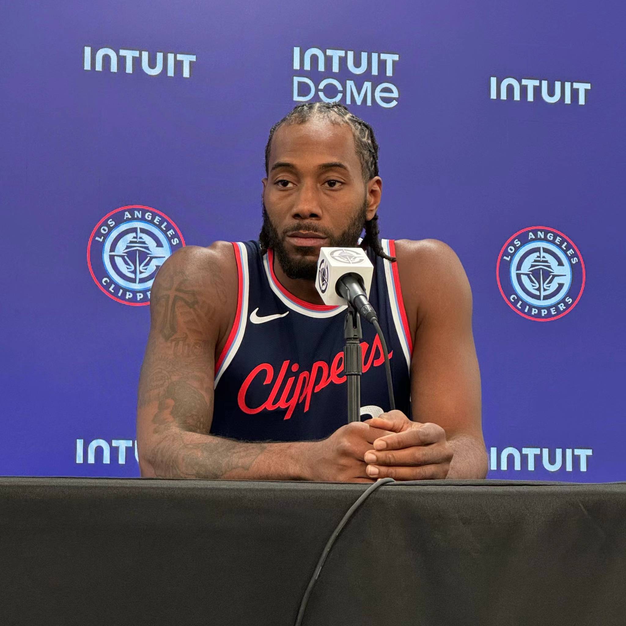 有猫腻？詹俊：3个东道主全部上上签 2大死亡之组 小组赛5大看点（巧合还是安排？詹俊评：三东道主皆获上上签 两大死亡之组 小组赛五大看点）